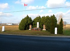 2015
												11 11 Monument Corners, Lindsay (59ab).JPG